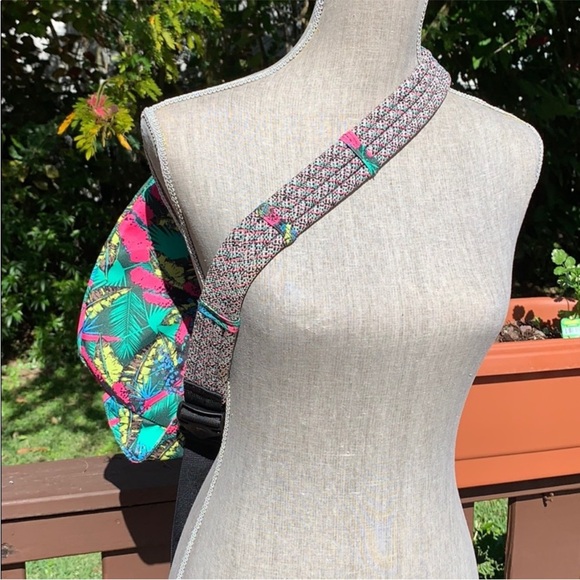 KAVU Tropical Bright Palms Beach Travel Hiking Sling Backpack - Picture 11 of 13